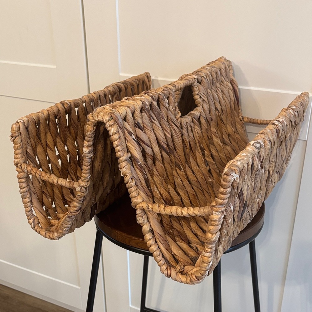 Woven Seagrass Magazine Rack - Natural Brown
